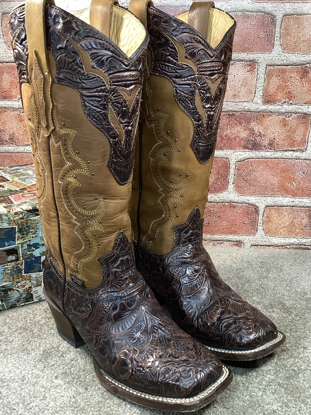 Reyme Women’s Handcrafted tooled leather western boots botas size 7